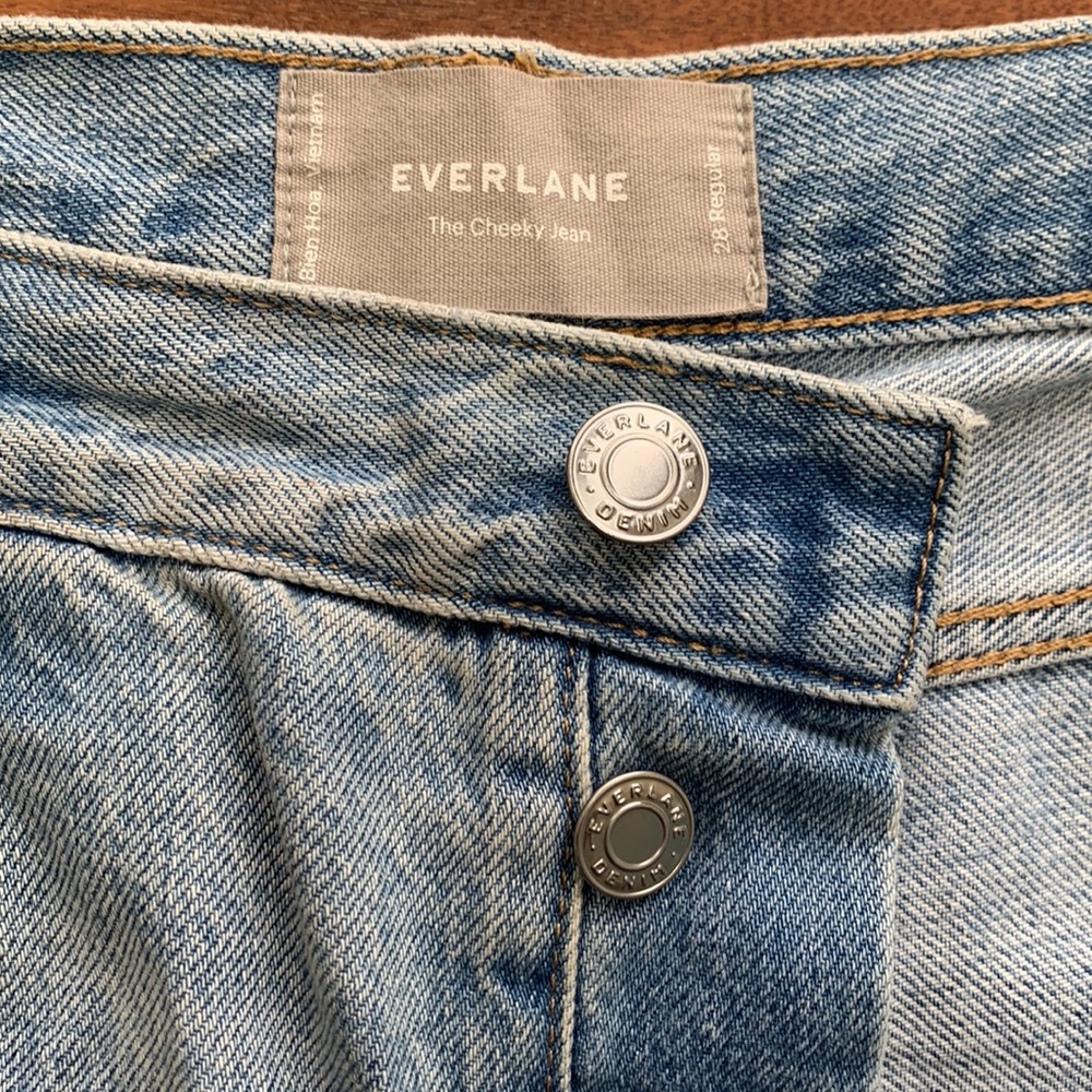Everlane Cheeky Jean - Picture 2 of 7